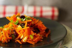 salade fraîche de carottes photo