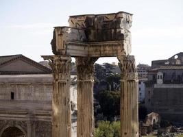 vue aérienne des forums impériaux de rome photo