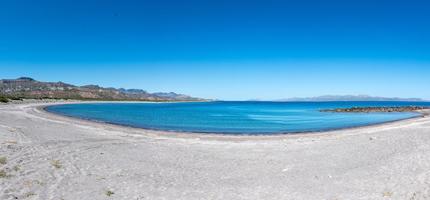 vue sur le paysage du désert de baja california et de la mer de cortez photo