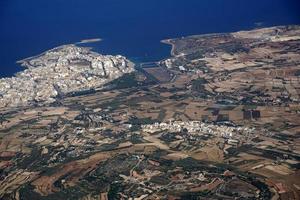 paysage aérien de malte depuis un avion photo