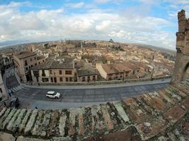 toledo vue aérienne de la vieille ville médiévale, espagne photo