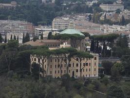 basilique saint pierre rome vue depuis le toit photo