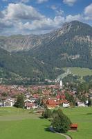 Village populaire d'Oberstdorf, Allgaeu, Bavière, Allemagne photo