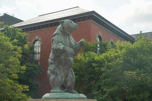 Statue d'ours symbole de l'université de Brown Providence bâtiments historiques de Rhode Island photo