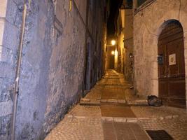 veroli village médiéval latium frosinone vue nocturne photo