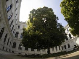 bâtiment principal de l'université karl franzens de graz photo