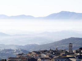 veroli village médiéval latium frosinone immense vallée paysage photo