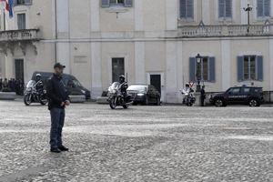 Rome, Italie. 22 novembre 2019 - le président sergio mattarella arrivant au bâtiment du quirinal photo