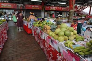 tahiti, polynésie française - 4 août 2018 - marché traditionnel papetee photo