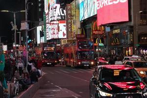 New York, États-Unis - 25 mai 2018 - Times Square plein de monde photo