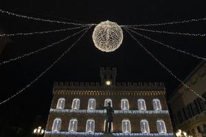 chiavari ville médiévale historique lumières de rue pour noël photo