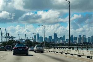 Miami, États-Unis - 7 février 2017 - autoroutes encombrées de Floride photo