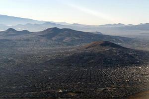 panorama de la vue aérienne de la ville de mexico depuis l'avion photo