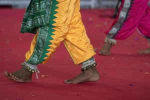 Détail du pied de danse traditionnelle de l'Inde photo