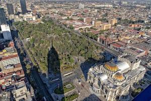 vue aérienne du palais des arts de la ville de mexico photo