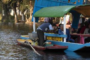 mexico, mexique - 30 janvier 2019 - xochimilco est la petite venise de la capitale mexicaine photo