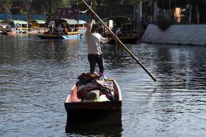 mexico, mexique - 30 janvier 2019 - xochimilco est la petite venise de la capitale mexicaine photo