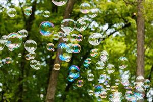 bulles de mouvement flottant dans l'air photo