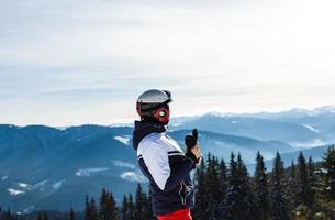 skieur, ski, sports d'hiver - portrait de skieuse photo