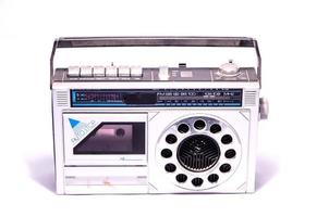 radio vintage sur fond blanc photo