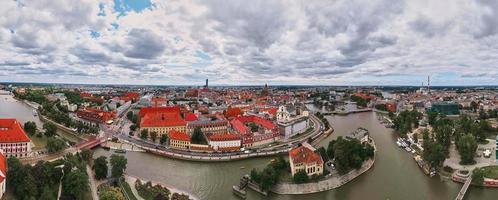 panorama de la ville de wroclaw. vieille ville de wroclaw, vue aérienne photo