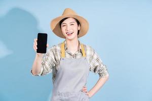 portrait de jeune agricultrice asiatique photo