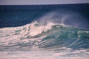 vue rapprochée de l'eau de mer photo