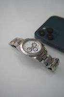 montre bracelet argent et accessoire homme photo