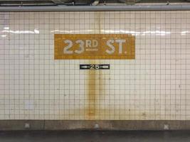 signe pour la station de métro de la 23e rue dans le système de métro de la ville de new york, 2022 photo