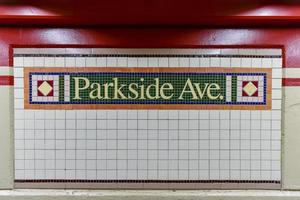 La station de métro Parkside Avenue à Brooklyn New York une partie du système de métro de New York le long de la ligne Q dans le quartier Prospect Park photo
