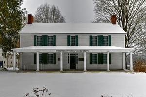 la maison de l'ancienne constitution est une maison historique située au 16 nord de la rue principale à windsorvermont c'est le berceau de la république du vermont et de la constitution de l'état du vermont photo