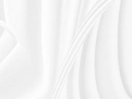 nettoyer lisse courbe tissé beau tissu doux forme abstraite décoratif mode textile argent fond blanc photo