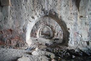 chantier naval historique dans la ville d'alanya à antalya, turkiye photo