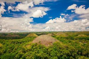 collines de chocolat vertes inhabituelles à bohol, philippines photo