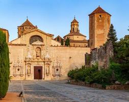 cloître de santa maria de poblet en catalogne photo