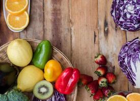 une variété de fruits frais photo