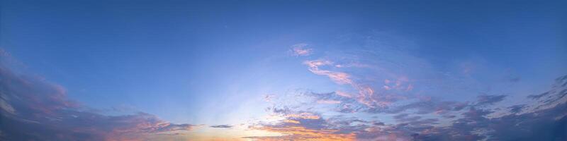 le ciel au coucher du soleil photo