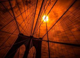 silhouette du pont de brooklyn photo