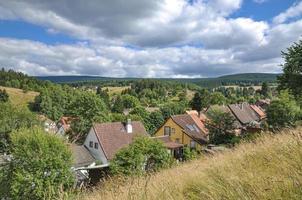 village d'altenau dans la montagne du harz, allemagne photo