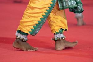 Détail du pied de danse traditionnelle de l'Inde photo