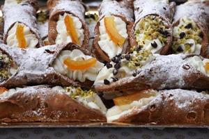 sicilia cannoli gros plan photo