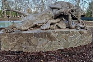 détail de la statue de sculpture du parc de montagnola photo