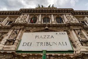 piazza dei tribunali rome plaque de rue photo