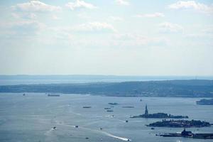 panorama aérien de la ville de new york depuis la terrasse des chantiers hudson photo