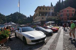 portofino, italie - 20 octobre 2018 - rallye ferrari rassemblant la convention supercar photo