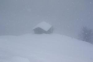 paysage d'hiver dans les alpes autrichiennes photo