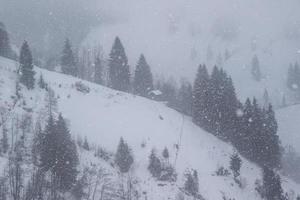 paysage d'hiver dans les alpes autrichiennes photo