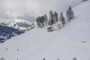 paysage d'hiver dans les alpes autrichiennes photo