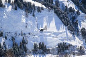 paysage d'hiver dans les alpes autrichiennes photo