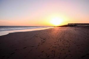 coucher de soleil sur la mer photo